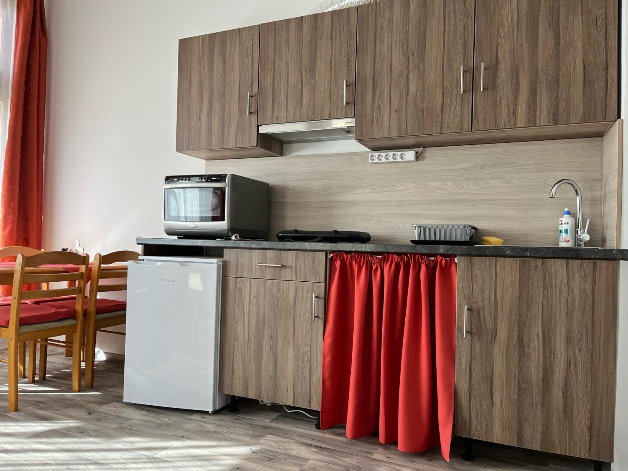 Centr00M Apartman Dunafoldvar Zewnętrze zdjęcie